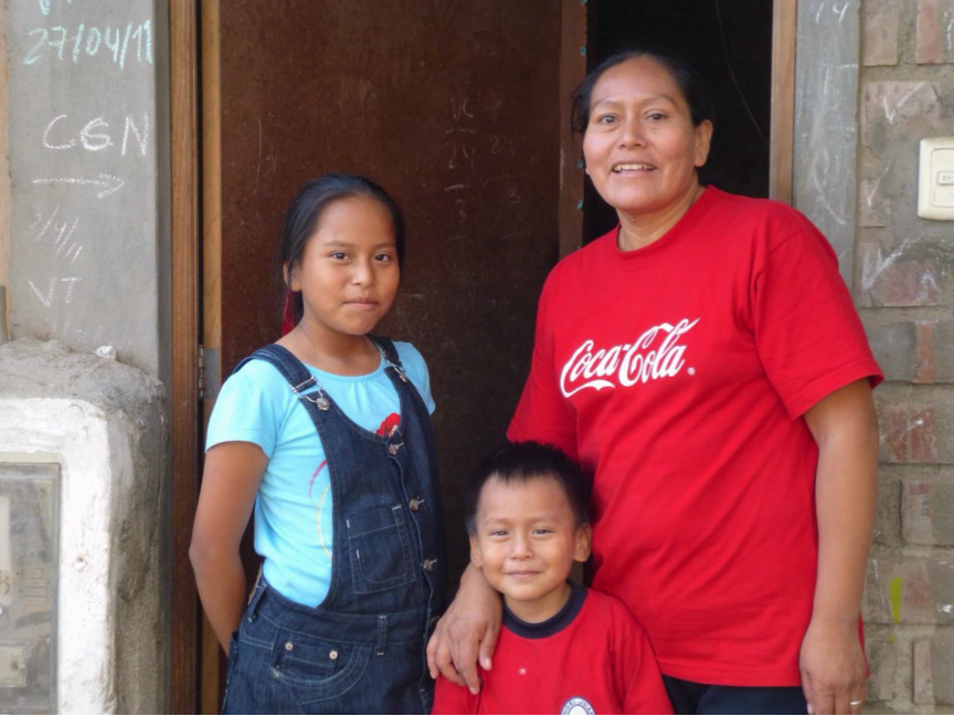 Alicia Huancho Colina with two of her children
