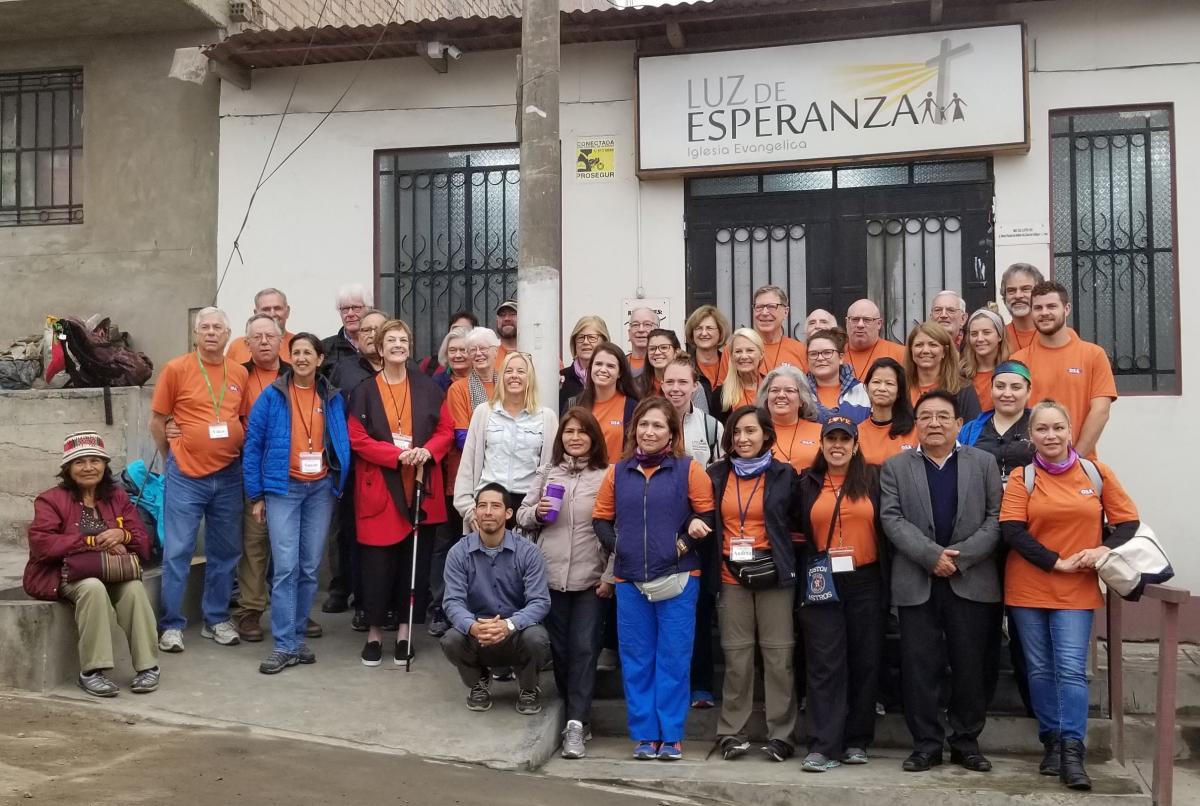 OSA volunteers outside Luz de Esperanza church in Collique
