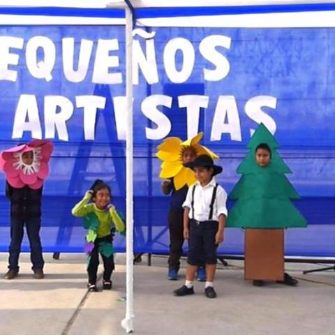 Children's theater program at Operación San Andrés